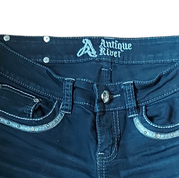 Blue Jeans Vintage,Size 28, GUC - Picture 3 of 6